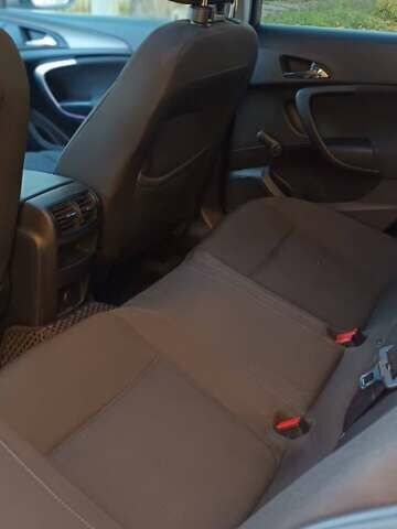 Білий Опель Інсігнія, об'ємом двигуна 1.96 л та пробігом 333 тис. км за 5900 $, фото 15 на Automoto.ua