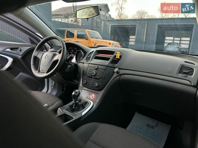 Белый Опель Инсигния, объемом двигателя 1.8 л и пробегом 126 тыс. км за 8199 $, фото 41 на Automoto.ua