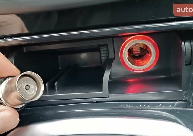 Белый Опель Инсигния, объемом двигателя 1.6 л и пробегом 200 тыс. км за 7770 $, фото 9 на Automoto.ua