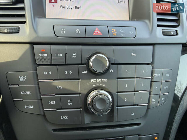 Белый Опель Инсигния, объемом двигателя 1.6 л и пробегом 210 тыс. км за 8000 $, фото 20 на Automoto.ua