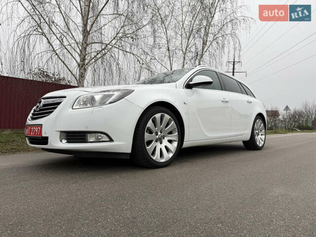 Белый Опель Инсигния, объемом двигателя 1.6 л и пробегом 210 тыс. км за 8000 $, фото 8 на Automoto.ua