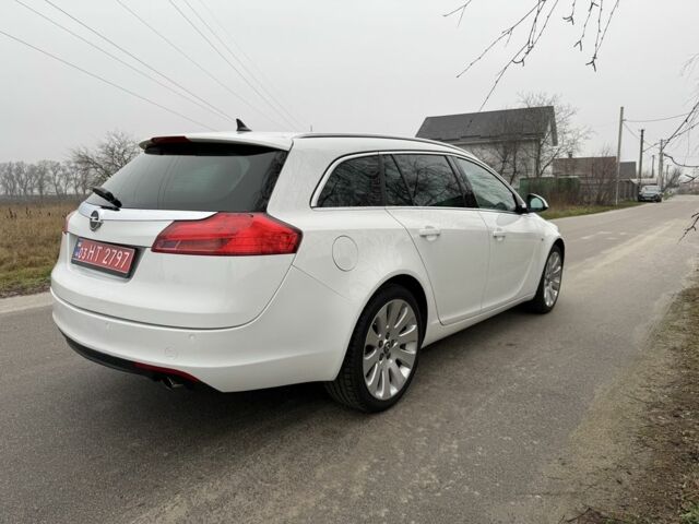 Білий Опель Інсігнія, об'ємом двигуна 1.6 л та пробігом 210 тис. км за 8000 $, фото 6 на Automoto.ua