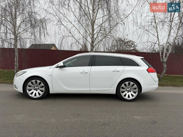 Белый Опель Инсигния, объемом двигателя 1.6 л и пробегом 210 тыс. км за 8000 $, фото 3 на Automoto.ua