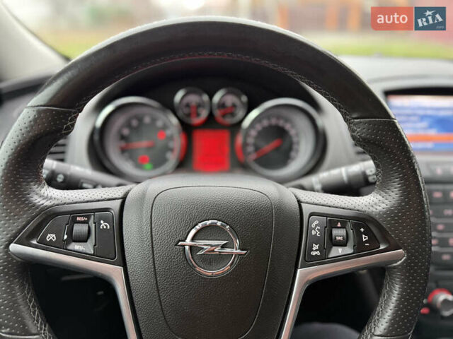 Белый Опель Инсигния, объемом двигателя 1.6 л и пробегом 210 тыс. км за 8000 $, фото 34 на Automoto.ua