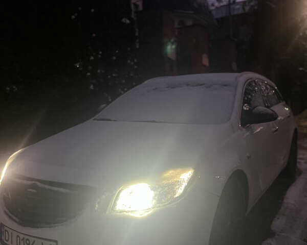 Белый Опель Инсигния, объемом двигателя 1.96 л и пробегом 360 тыс. км за 7200 $, фото 4 на Automoto.ua