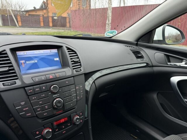 Білий Опель Інсігнія, об'ємом двигуна 1.6 л та пробігом 210 тис. км за 8000 $, фото 11 на Automoto.ua