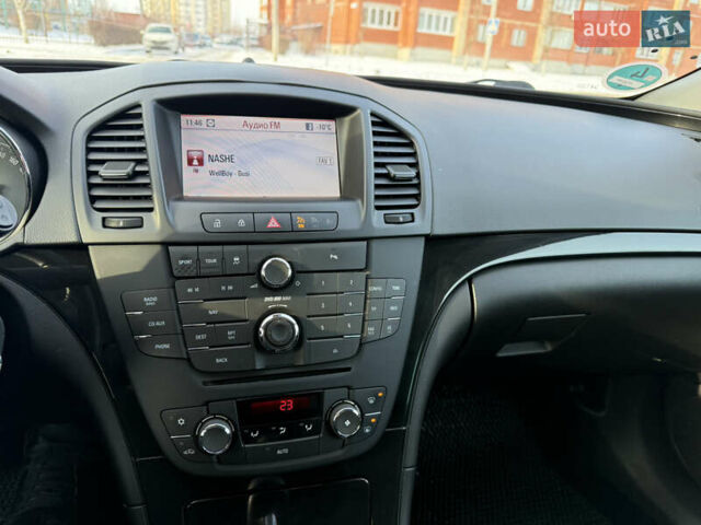 Белый Опель Инсигния, объемом двигателя 1.6 л и пробегом 210 тыс. км за 8000 $, фото 18 на Automoto.ua