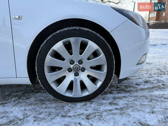 Белый Опель Инсигния, объемом двигателя 1.6 л и пробегом 210 тыс. км за 8000 $, фото 46 на Automoto.ua