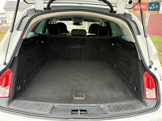 Белый Опель Инсигния, объемом двигателя 1.6 л и пробегом 210 тыс. км за 8000 $, фото 60 на Automoto.ua