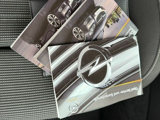 Білий Опель Інсігнія, об'ємом двигуна 1.6 л та пробігом 210 тис. км за 8000 $, фото 20 на Automoto.ua