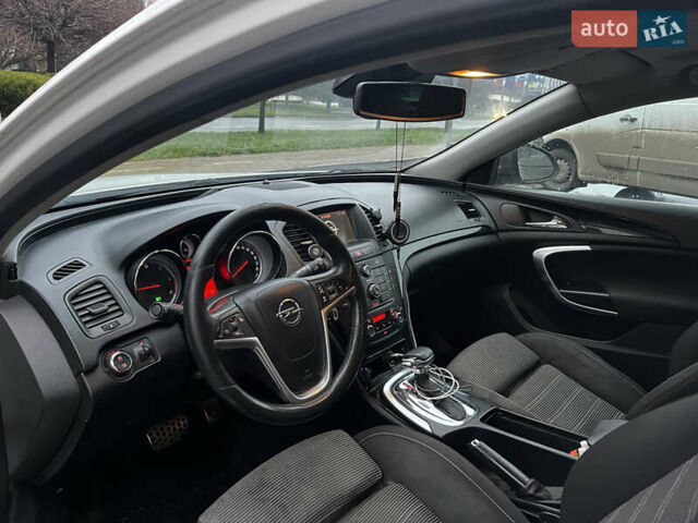 Белый Опель Инсигния, объемом двигателя 1.96 л и пробегом 360 тыс. км за 7200 $, фото 11 на Automoto.ua