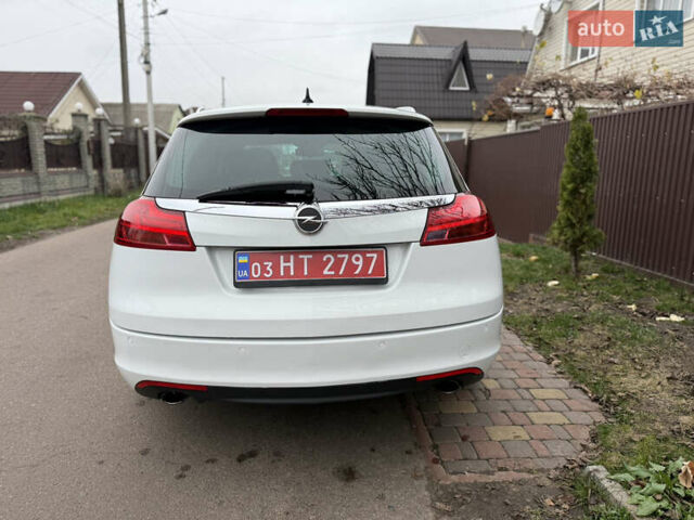 Белый Опель Инсигния, объемом двигателя 1.6 л и пробегом 210 тыс. км за 8300 $, фото 5 на Automoto.ua