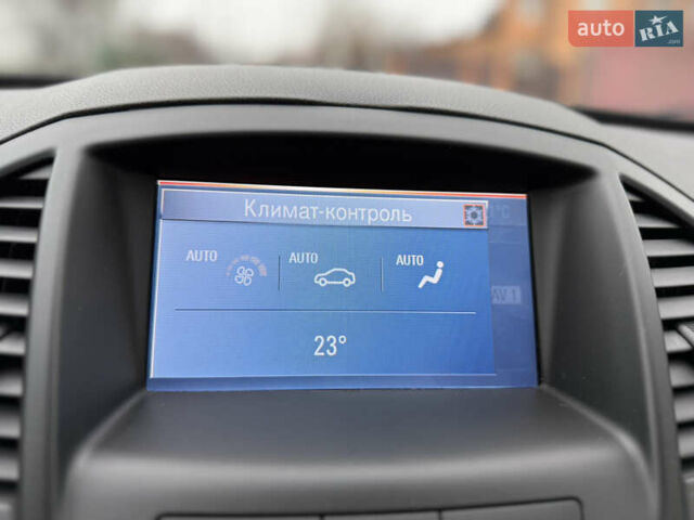 Белый Опель Инсигния, объемом двигателя 1.6 л и пробегом 210 тыс. км за 8000 $, фото 45 на Automoto.ua