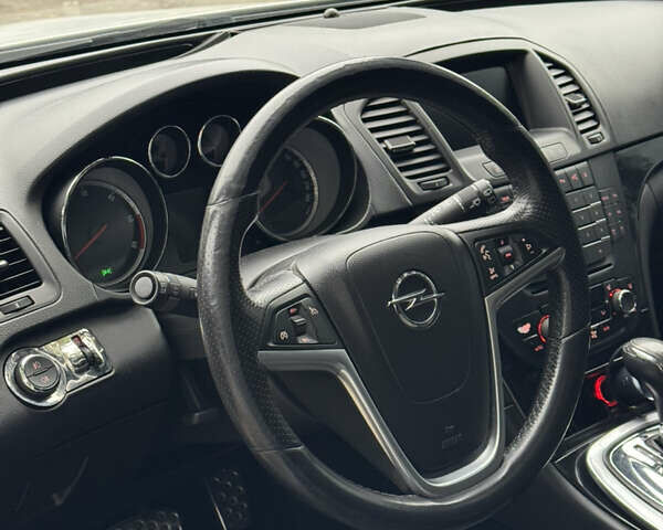 Опель Инсигния 2010 в Броварах на Automoto.ua Белый Опель Инсигния, объемом двигателя 1.96 л и пробегом 311 тыс. км за 7500 $, фото 14 на Automoto.ua