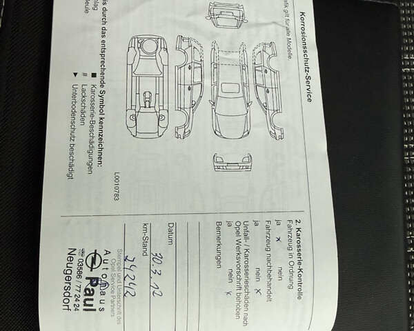 Белый Опель Инсигния, объемом двигателя 1.6 л и пробегом 210 тыс. км за 8000 $, фото 69 на Automoto.ua
