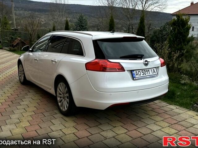 Білий Опель Інсігнія, об'ємом двигуна 2 л та пробігом 167 тис. км за 8500 $, фото 5 на Automoto.ua