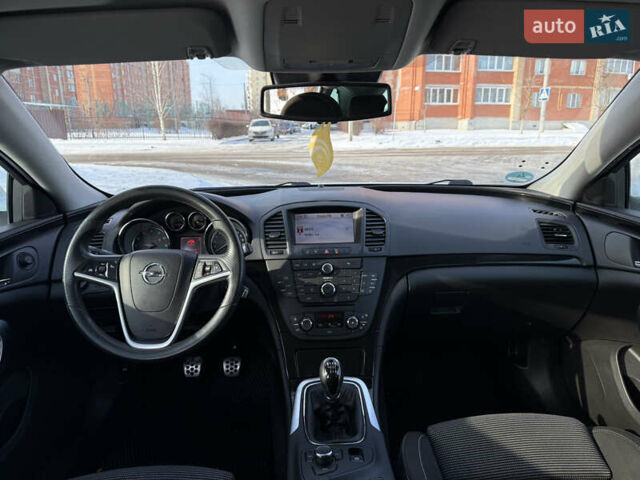 Белый Опель Инсигния, объемом двигателя 1.6 л и пробегом 210 тыс. км за 8000 $, фото 8 на Automoto.ua