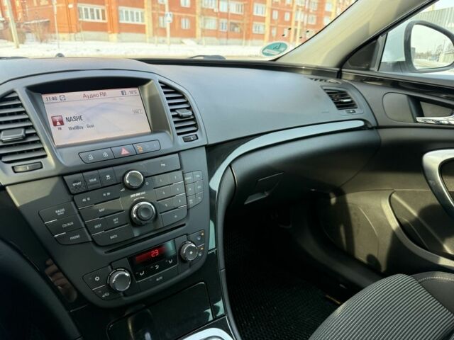 Белый Опель Инсигния, объемом двигателя 1.6 л и пробегом 210 тыс. км за 7700 $, фото 13 на Automoto.ua