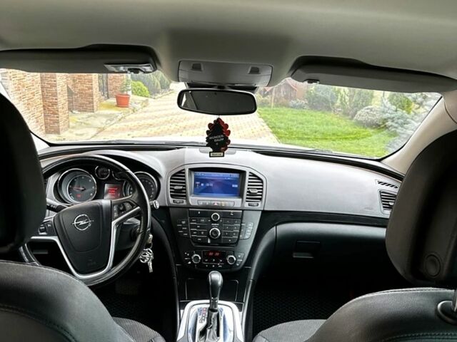 Білий Опель Інсігнія, об'ємом двигуна 2 л та пробігом 167 тис. км за 8500 $, фото 11 на Automoto.ua