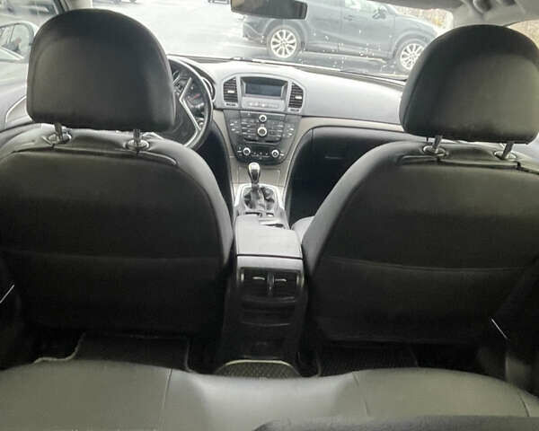 Белый Опель Инсигния, объемом двигателя 1.96 л и пробегом 316 тыс. км за 6200 $, фото 17 на Automoto.ua