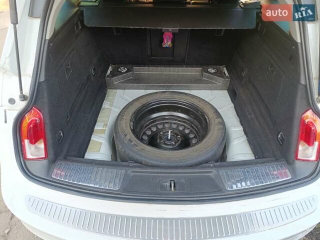 Белый Опель Инсигния, объемом двигателя 1.96 л и пробегом 337 тыс. км за 7500 $, фото 14 на Automoto.ua