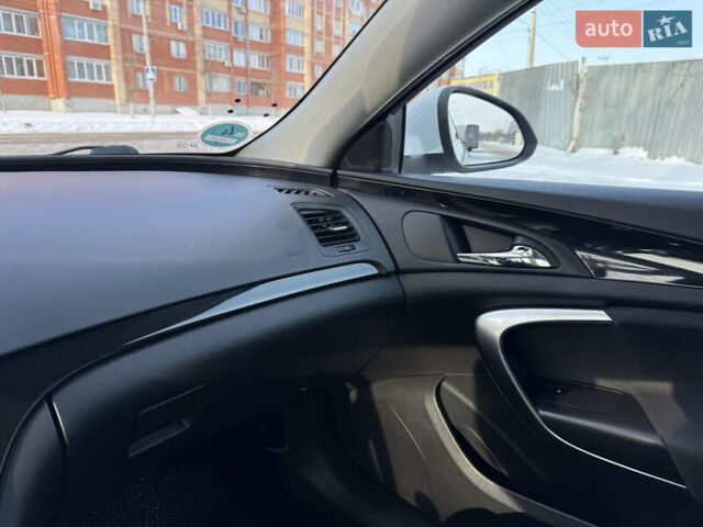 Белый Опель Инсигния, объемом двигателя 1.6 л и пробегом 210 тыс. км за 8000 $, фото 17 на Automoto.ua