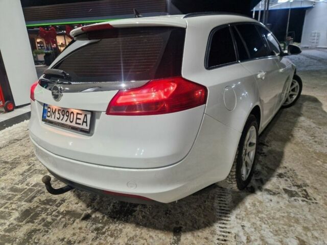 Белый Опель Инсигния, объемом двигателя 2 л и пробегом 172 тыс. км за 6800 $, фото 4 на Automoto.ua