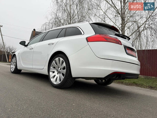 Белый Опель Инсигния, объемом двигателя 1.6 л и пробегом 210 тыс. км за 8000 $, фото 10 на Automoto.ua