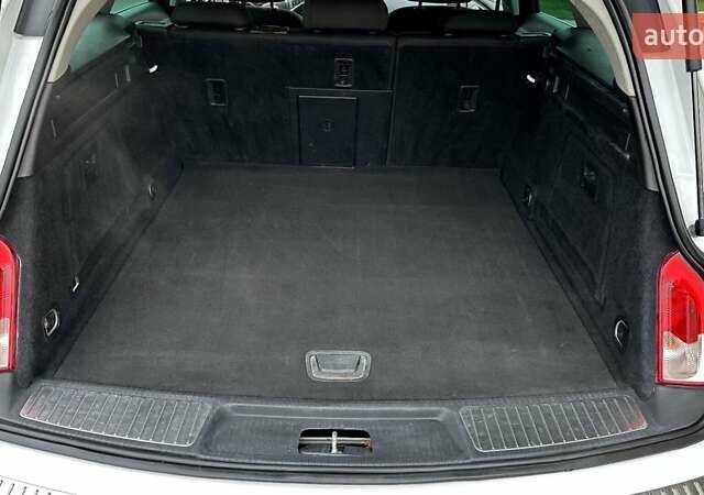 Белый Опель Инсигния, объемом двигателя 1.6 л и пробегом 200 тыс. км за 7770 $, фото 18 на Automoto.ua