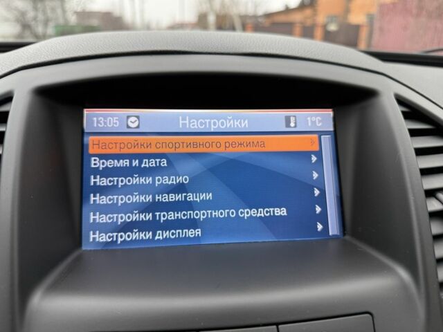 Білий Опель Інсігнія, об'ємом двигуна 1.6 л та пробігом 210 тис. км за 8000 $, фото 15 на Automoto.ua