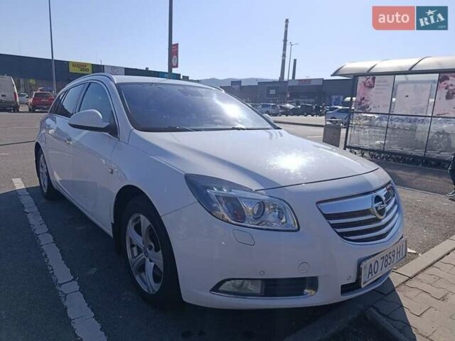 Білий Опель Інсігнія, об'ємом двигуна 2 л та пробігом 315 тис. км за 7400 $, фото 7 на Automoto.ua
