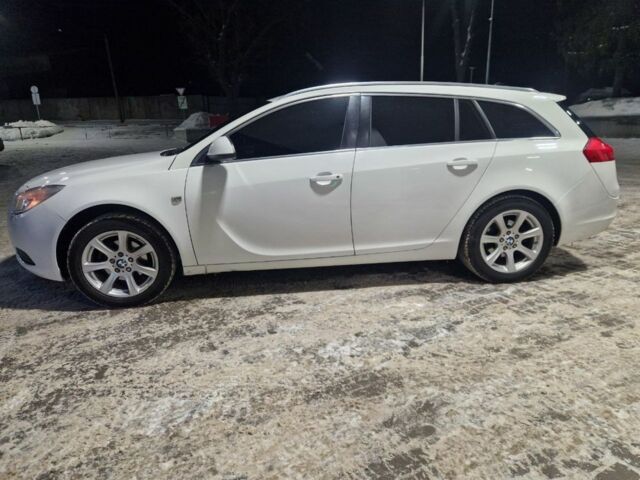 Белый Опель Инсигния, объемом двигателя 2 л и пробегом 172 тыс. км за 6800 $, фото 6 на Automoto.ua