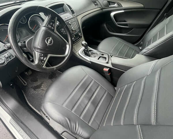 Белый Опель Инсигния, объемом двигателя 1.96 л и пробегом 316 тыс. км за 6200 $, фото 13 на Automoto.ua