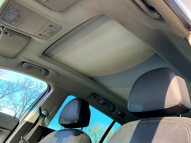 Білий Опель Інсігнія, об'ємом двигуна 2 л та пробігом 222 тис. км за 8100 $, фото 10 на Automoto.ua