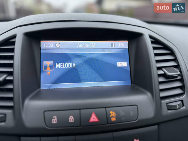 Белый Опель Инсигния, объемом двигателя 1.6 л и пробегом 210 тыс. км за 8300 $, фото 23 на Automoto.ua