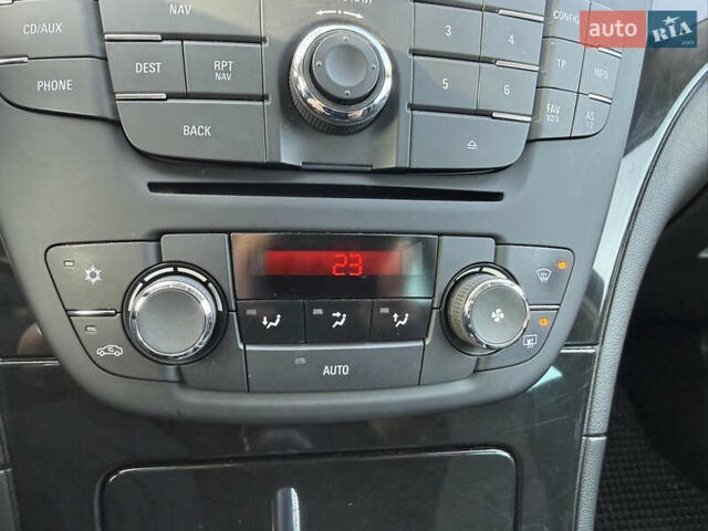 Белый Опель Инсигния, объемом двигателя 1.6 л и пробегом 210 тыс. км за 8000 $, фото 21 на Automoto.ua