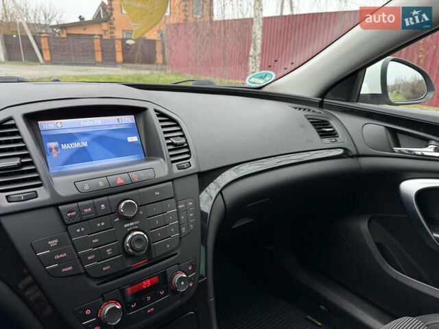 Белый Опель Инсигния, объемом двигателя 1.6 л и пробегом 210 тыс. км за 8000 $, фото 27 на Automoto.ua