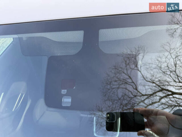 Белый Опель Инсигния, объемом двигателя 1.6 л и пробегом 210 тыс. км за 8000 $, фото 42 на Automoto.ua