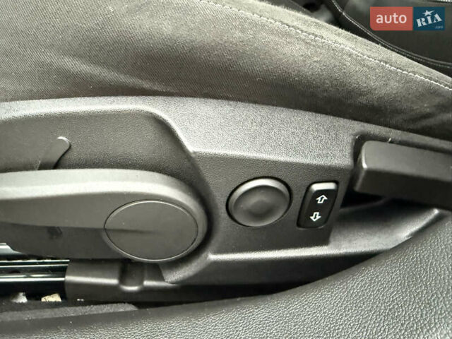 Белый Опель Инсигния, объемом двигателя 1.6 л и пробегом 210 тыс. км за 8000 $, фото 25 на Automoto.ua