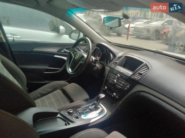 Белый Опель Инсигния, объемом двигателя 1.96 л и пробегом 318 тыс. км за 6999 $, фото 14 на Automoto.ua