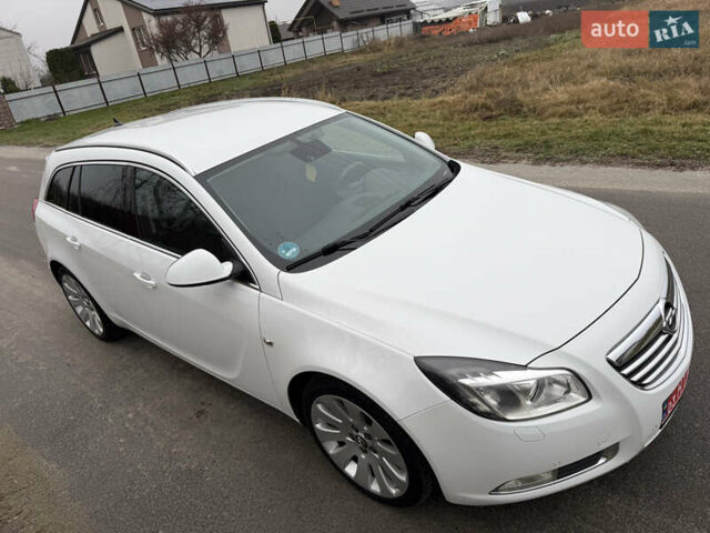 Белый Опель Инсигния, объемом двигателя 1.6 л и пробегом 210 тыс. км за 8000 $, фото 13 на Automoto.ua