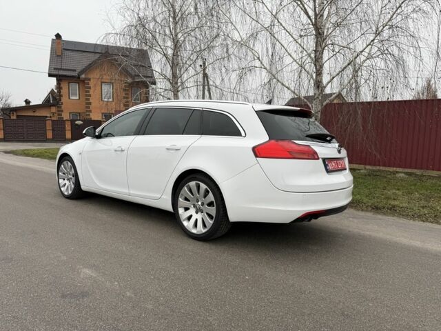 Білий Опель Інсігнія, об'ємом двигуна 1.6 л та пробігом 210 тис. км за 8000 $, фото 4 на Automoto.ua