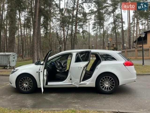 Білий Опель Інсігнія, об'ємом двигуна 2.8 л та пробігом 265 тис. км за 6500 $, фото 23 на Automoto.ua