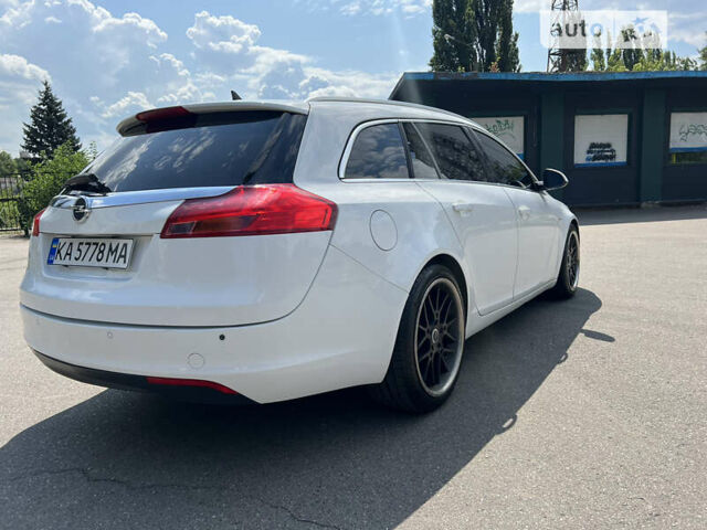 Білий Опель Інсігнія, об'ємом двигуна 1.96 л та пробігом 235 тис. км за 8700 $, фото 3 на Automoto.ua