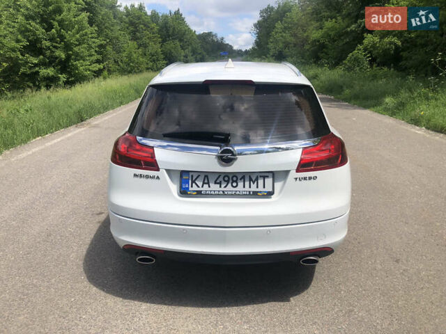 Белый Опель Инсигния, объемом двигателя 2 л и пробегом 219 тыс. км за 7950 $, фото 10 на Automoto.ua