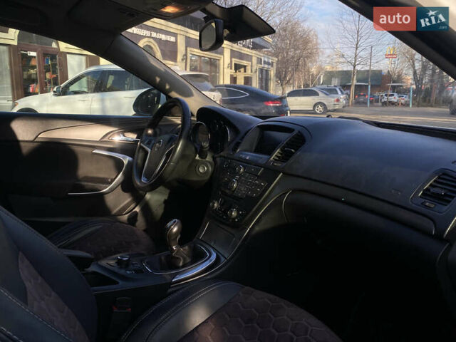 Белый Опель Инсигния, объемом двигателя 1.96 л и пробегом 348 тыс. км за 5900 $, фото 6 на Automoto.ua