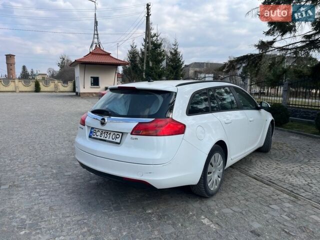 Белый Опель Инсигния, объемом двигателя 2 л и пробегом 236 тыс. км за 7200 $, фото 10 на Automoto.ua