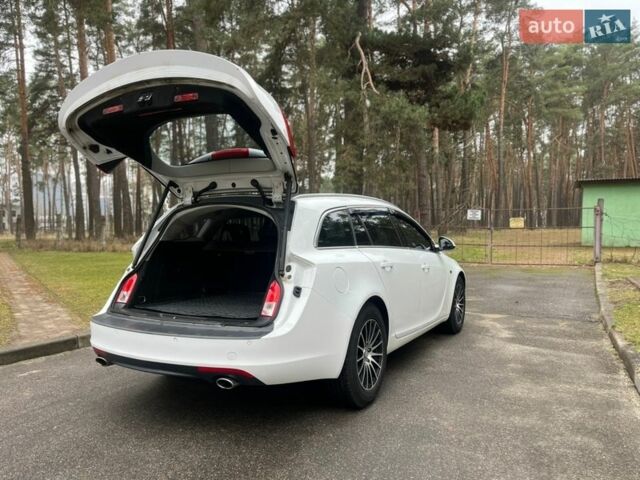 Білий Опель Інсігнія, об'ємом двигуна 2.8 л та пробігом 265 тис. км за 6500 $, фото 18 на Automoto.ua