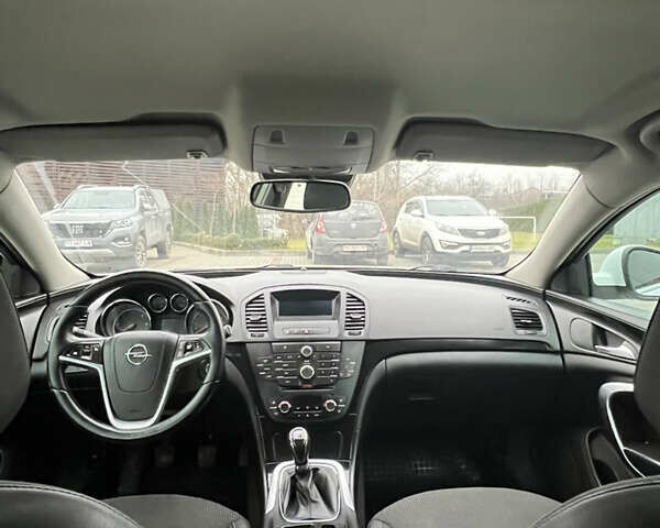 Белый Опель Инсигния, объемом двигателя 1.96 л и пробегом 323 тыс. км за 7300 $, фото 13 на Automoto.ua