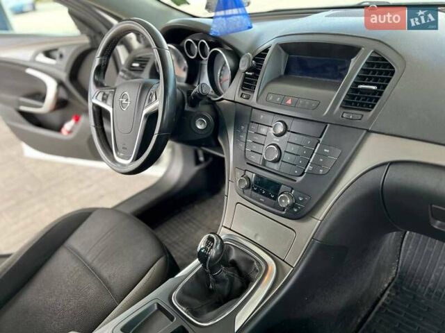 Білий Опель Інсігнія, об'ємом двигуна 2 л та пробігом 290 тис. км за 7900 $, фото 14 на Automoto.ua